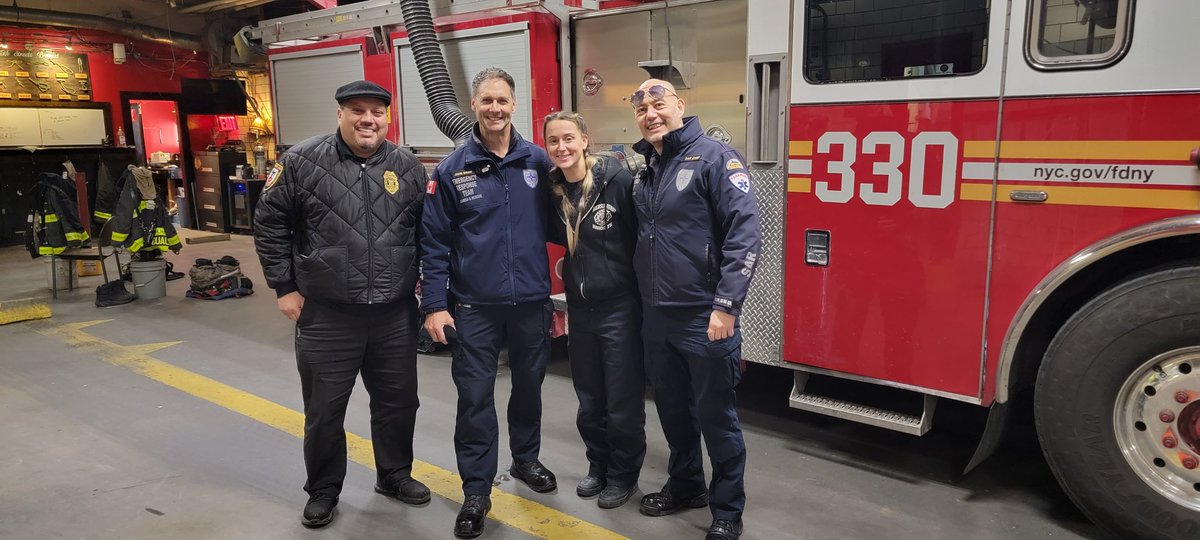 The amazing FDNY firefighters at the "65th street's bravest" in Brooklyn, New York. Amazing visits. More pictures to come. Big thank you to Lt. Jimmy. #stayingsharp 
•
#fdny #engine330 #ladder172 #65thstreetsbravest
#nycfiredepartment
#enginecompany 
#firefighters
<a href="/ERTSAR/">ERT-SAR (Emergency Response Team Search & Rescue)</a>
<a href="/FDNY/">FDNY</a>