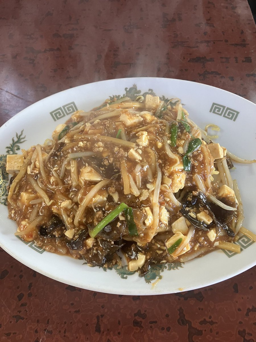 pacificgaudi's tweet photo. 宮城県に5年住んでみて感じた食文化。
①#餡かけ焼そば&amp; #麻婆焼そば
宮城県の人は普通過ぎて感じないかもしれないけど...山形県民の勝手な印象w餡かけのラーメンや焼そばが多い‼️それと麻婆焼そばが印象的。山形にもあ��けどここまで多くないw
⚪︎#松島町　#きむら食堂
⚪︎#仙台市　#えにしや https://t.co/FA21Rggu7y