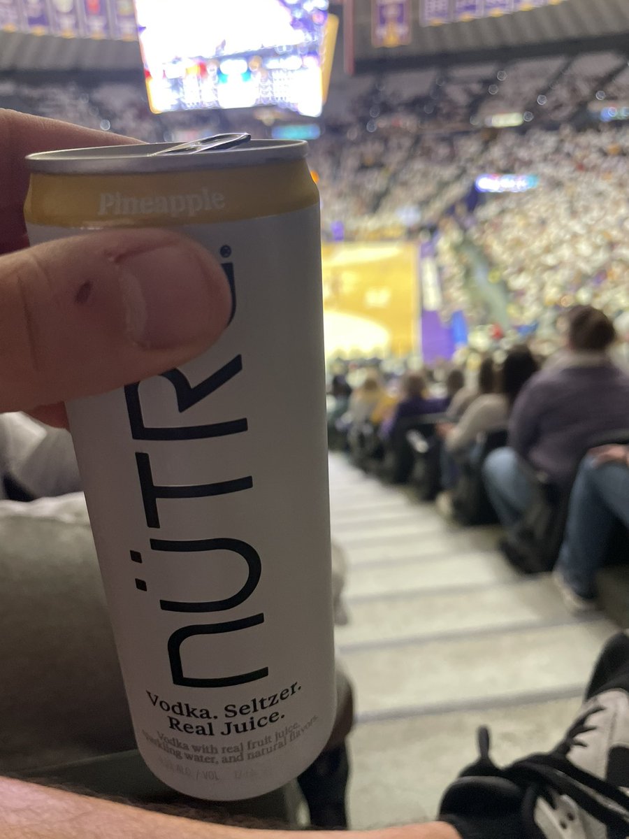 BlakeZito3's tweet photo. @LSUwbkb killed it tonight!! What a fun game &amp; atmosphere.  My girls got to be ball girls tonight. So thankful for all the experiences they have created for me &amp; my girls but mostly a chance for a single dad to enjoy a peaceful drink. I owe y’all @Kaylin_Rice @CallMeCoachD  😂 https://t.co/e8AKef20h2