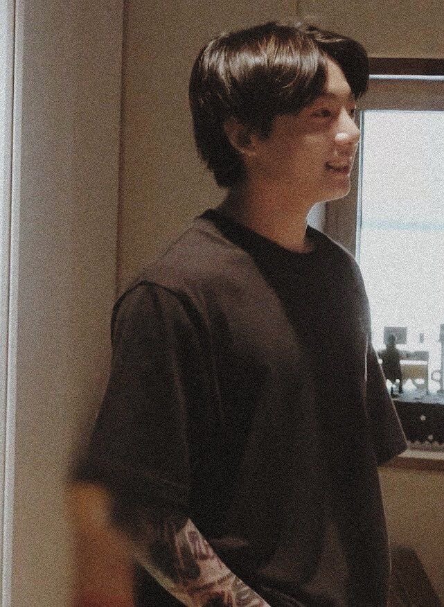 jungkookpicx's tweet image. boyfriend