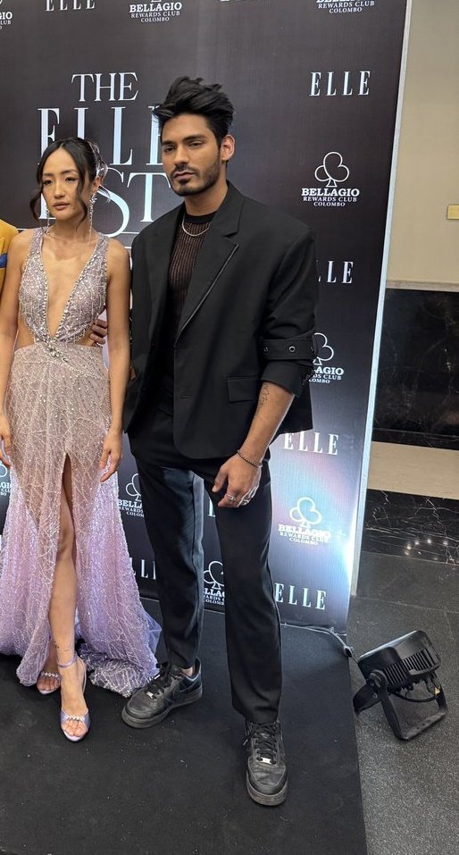 here_for_teju's tweet image. Why didn&apos;t anyone talk about this btw!!

Malik and choti 🤧❤️🫰

#ChumDarang #digvijayrahtee