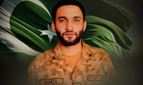 IslooInsider's tweet photo. Major Hamza – A Name of Courage! 🏅 He neutralized a deadly terrorist, Waqar Uddin alias Husami (EHVT), and then made the ultimate sacrifice. Heroes like him never die! 🇵🇰💔 #PakistanFirst #MajorHamza #Martyr https://t.co/yb3mzqudag