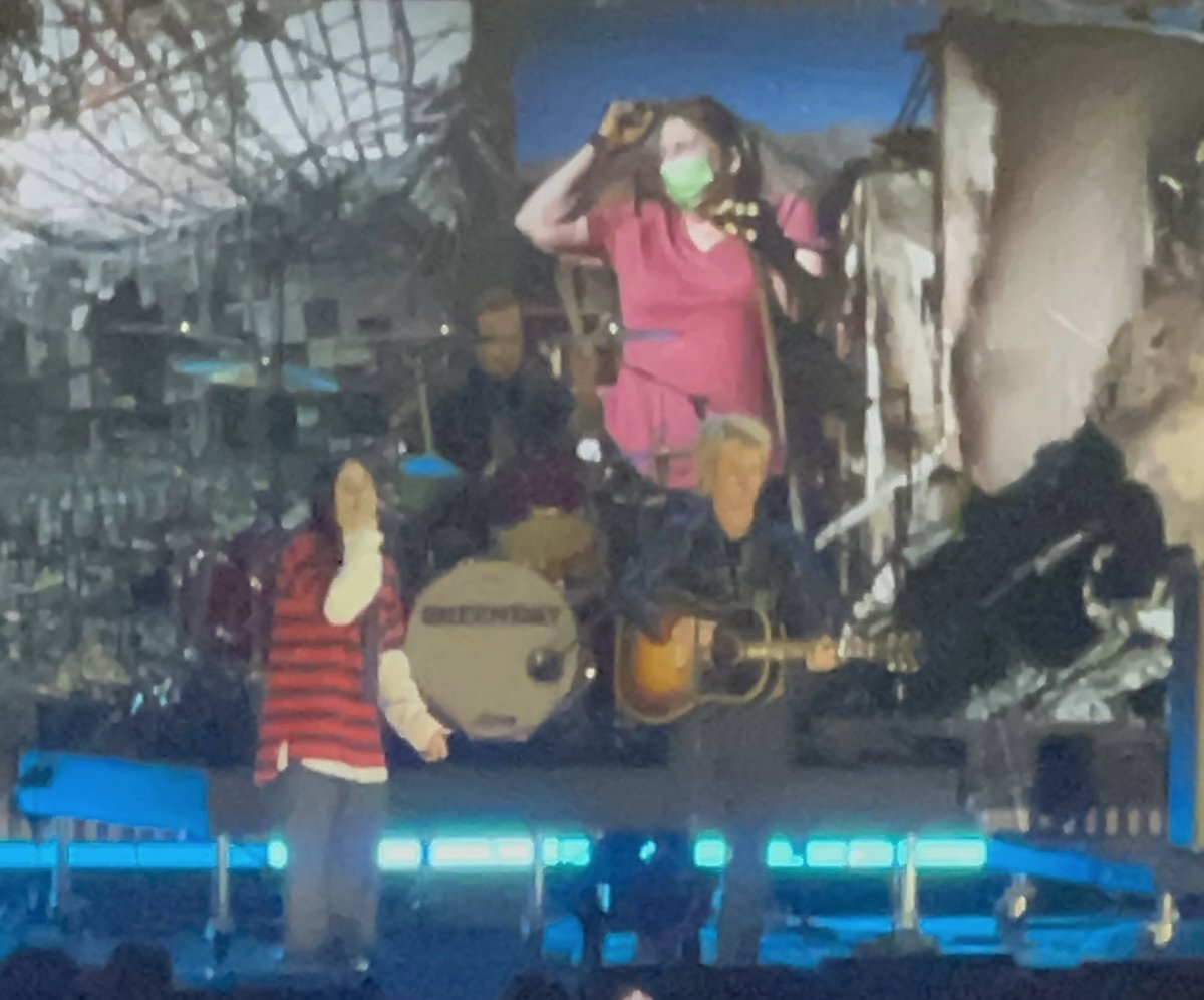 jamesdeck's tweet image. Here at the Fire Aid concert. Never thought I’d see Billie Eilish &amp;amp; Billie Joe play together!