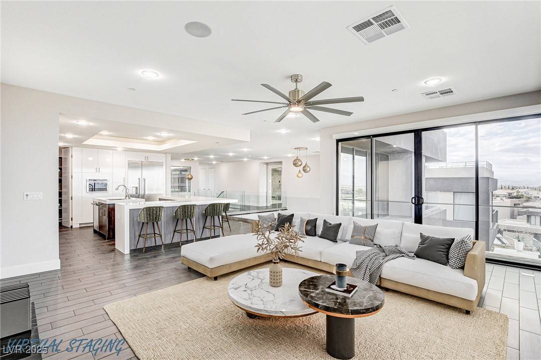 THENITROGROUPLV's tweet photo. 2272 Horizon Light Ct, Henderson, NV 89052 just hit the market! OPEN HOUSE 02-01-25 &amp; 02-02-25 11AM-4PM SAT&amp;SUN 6 BED 6 BATH 5 CAR GARAGE FIRE PIT ON 3RD LEVEL CASITA GYM POOL 🔥 SCOTT JONES 702-300-7494
Take a look NOW: https://t.co/oLGknPQxTm https://t.co/mZoB7TScEp