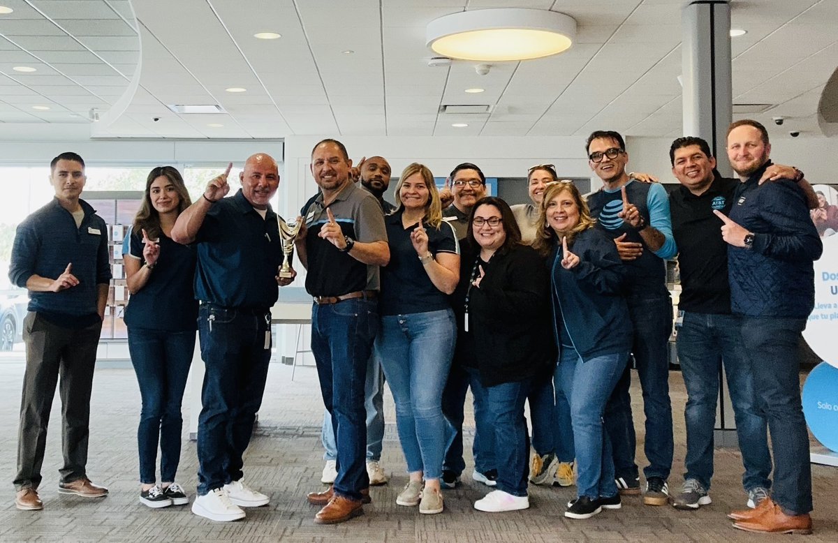 Great visit to Cameron Crossing in Harlingen, TX to celebrate the #1 sales performance store. Huge congrats to Frank V. and team. <a href="/STXspeaks/">STXspeaks</a>  <a href="/jessermontez/">Jesse Montez</a> <a href="/ATT/">AT&T</a> #lifeatatt #topperformers