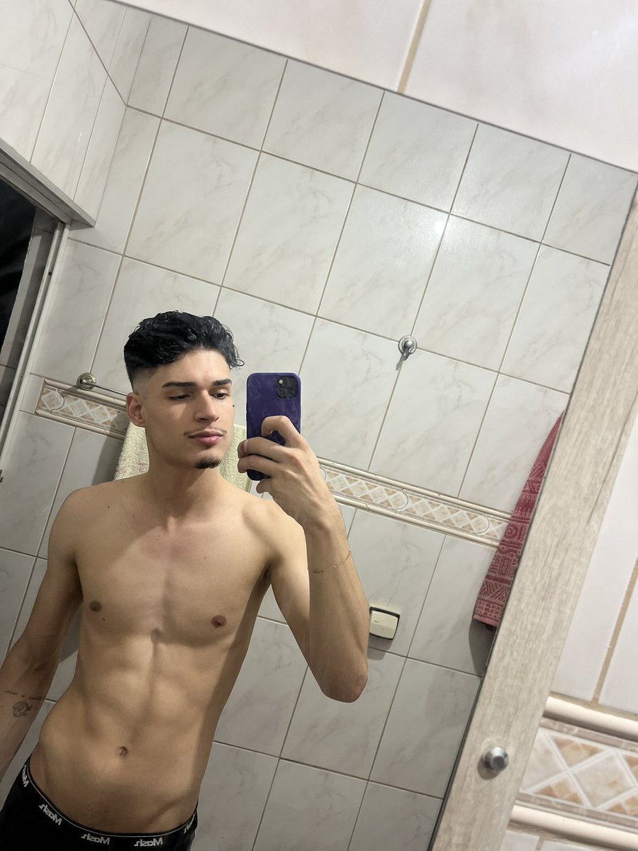 _mendesdn_'s tweet photo. tem conteúdo novo 🔥🍓
https://t.co/FxKGxDPIVg https://t.co/MIxYyCX1sq