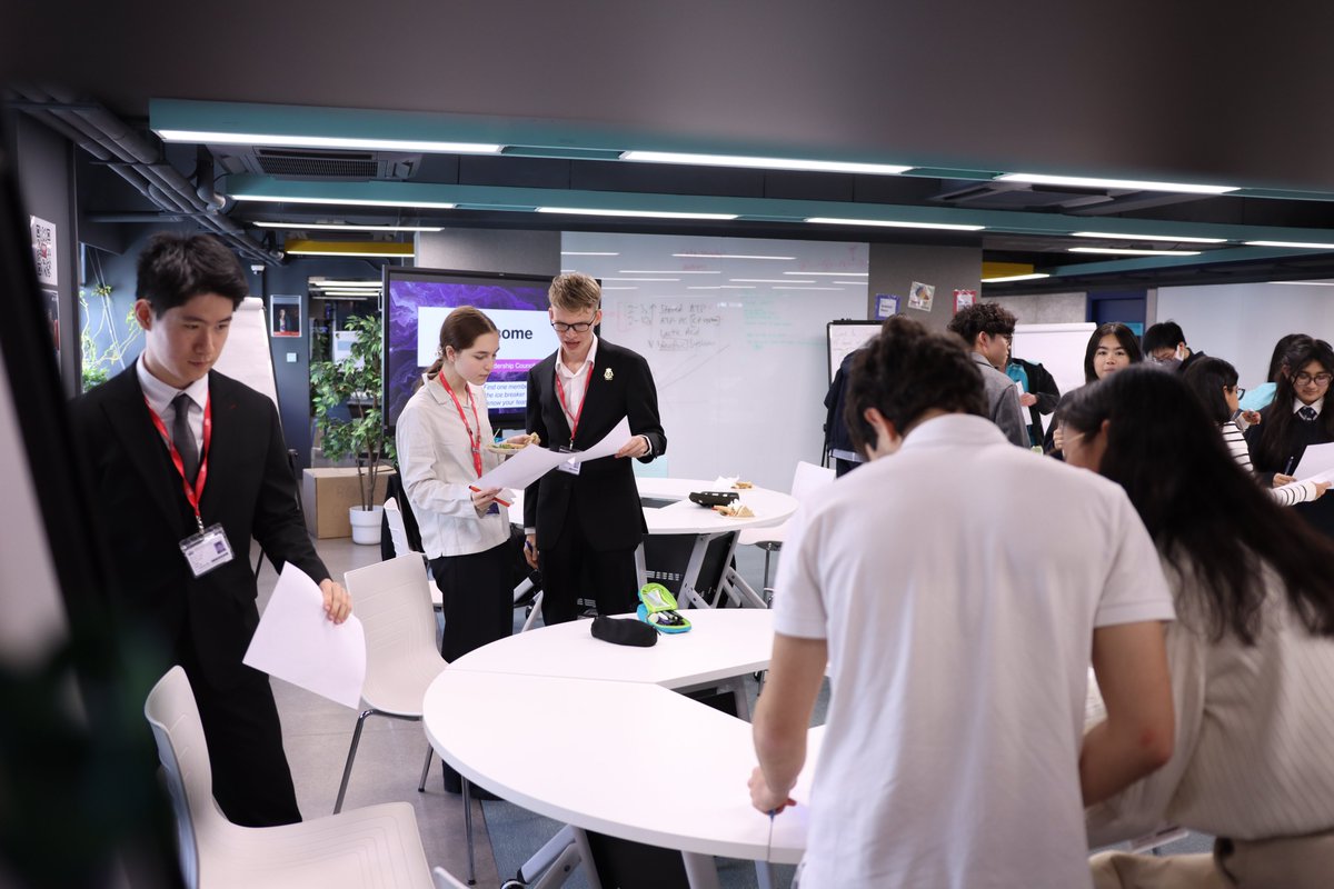 NAISHongKong's tweet image. Our Secondary Student Leadership Team gathered for their inaugural meeting, marking the start of their school leadership journey! We can’t wait to see how they grow and what amazing initiatives they will bring to our school community! 💪✨
#NAISHongKong #NordAngliaEducation