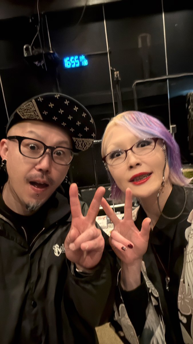 karashi_1125's tweet photo. 【NOT A JOB2025の思い出⑮】

こちら、去年NOT A JOBに出られなかった勢です。

去年はイッシーさんも私も重篤な病に罹って出られなかったけど、今年はバッチリ元気に出られました✨

健康って、良いよねッッッッ！！！！！

#notajob https://t.co/y6F5B6gmCg