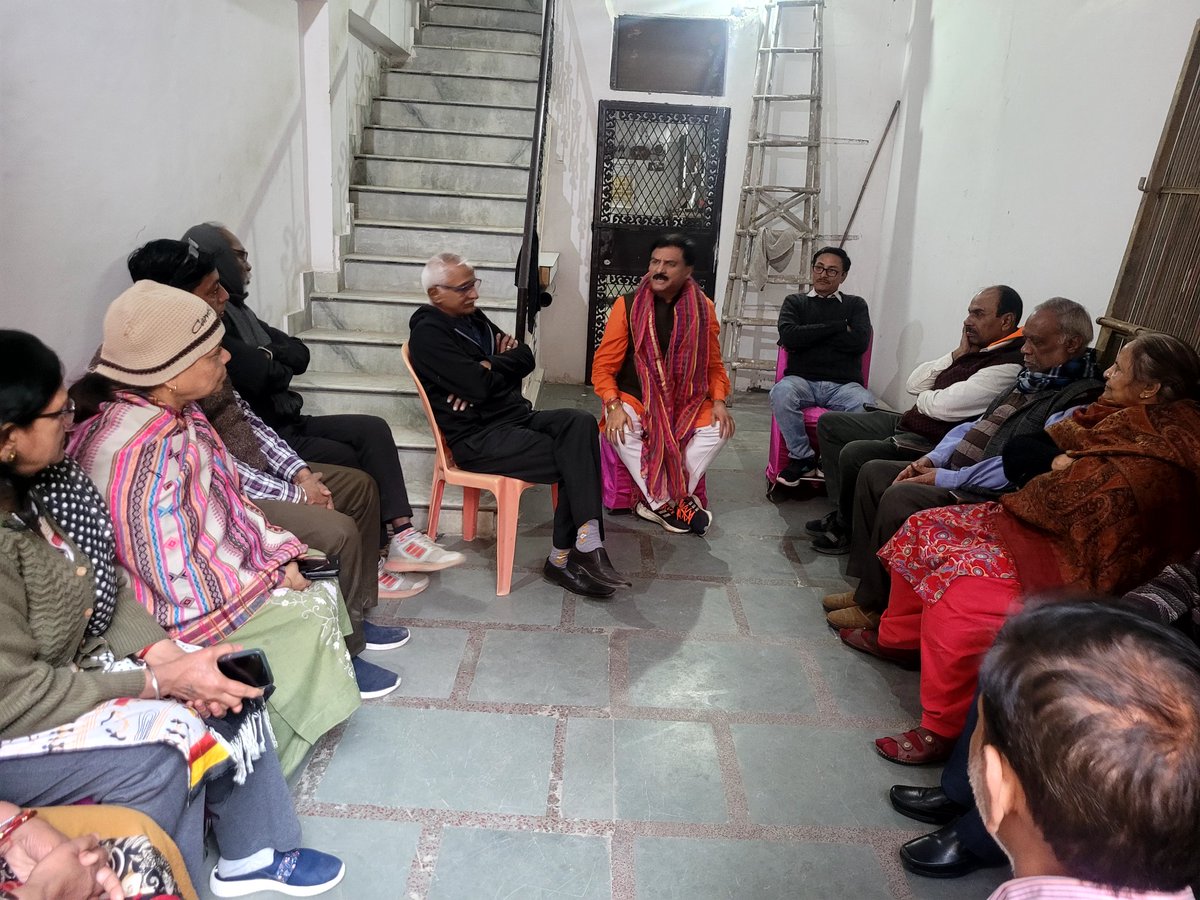 Pardeep_Poonch's tweet photo. VOTE&SUPPORT
दिनांक 31 January 2025 को जनकपुरी विधानसभा के अन्दर ड्रॉइंग रूम बैठक मे जनता से
भारतीय जनता पार्टी के पक्ष मे वोट करने की अपील की ।
#DelhiElection2025
#Pardeep_Sharma
#EX_MLC https://t.co/5Ej6mPHKmr