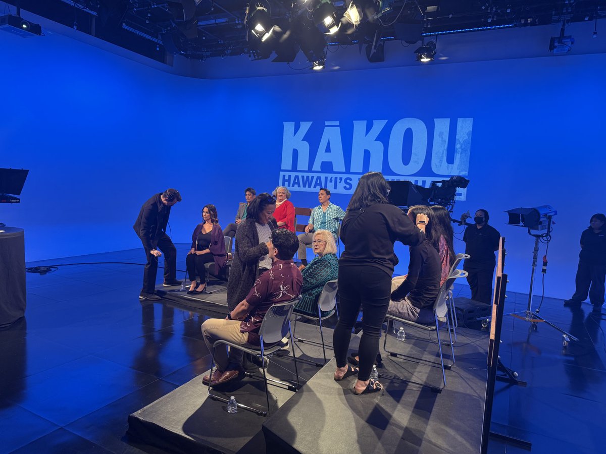 AARPHawaii's tweet photo. Watch @pbshawaii KakouHawai’i’s Town Hall on The Challenges of Alzheimer’s with AARP Hawai’i State Director Keali’i Lopez on what can be done e to help family caregivers. tonight at 7:30, repeats on Sunday at 1:30 pm and online. https://t.co/0qG3DeTI5l