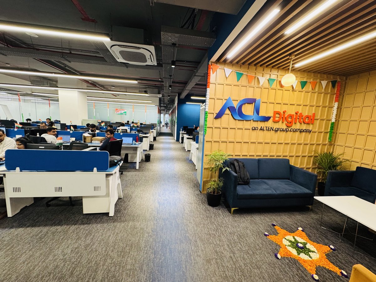 AFourTech's tweet image. Celebrating Republic Day at AFour Technologies! 🇮🇳 Embracing unity, innovation &amp;amp; collaboration with colors, games &amp;amp; togetherness. 

Happy Republic Day! 💚🤍🧡

#RepublicDayCelebration  #AFourTechnologies #SpiritOfUnity #InnovationAndExcellence #WorkplaceCulture #RepublicDay2025