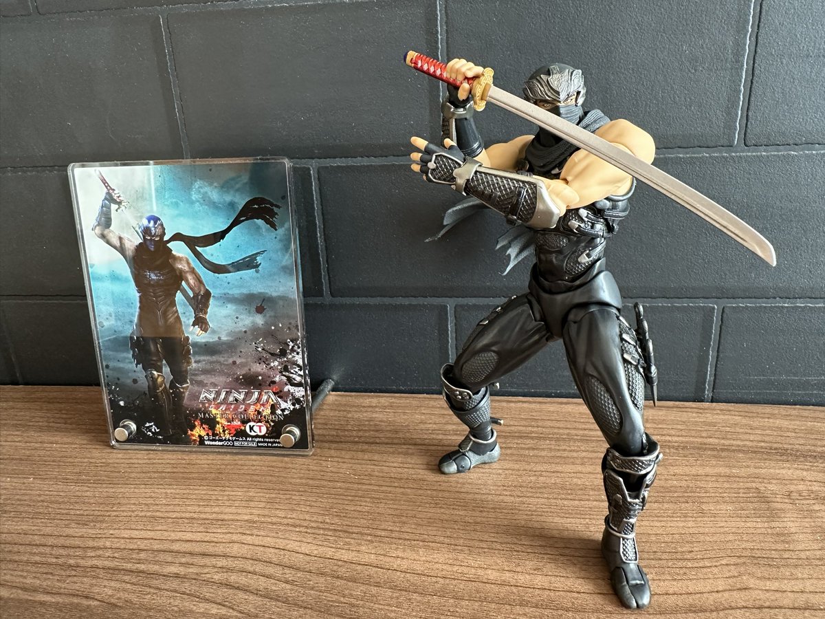 ブサさんフィギュア届きました🥷個人的に爪と鎖鎌がお気に入り