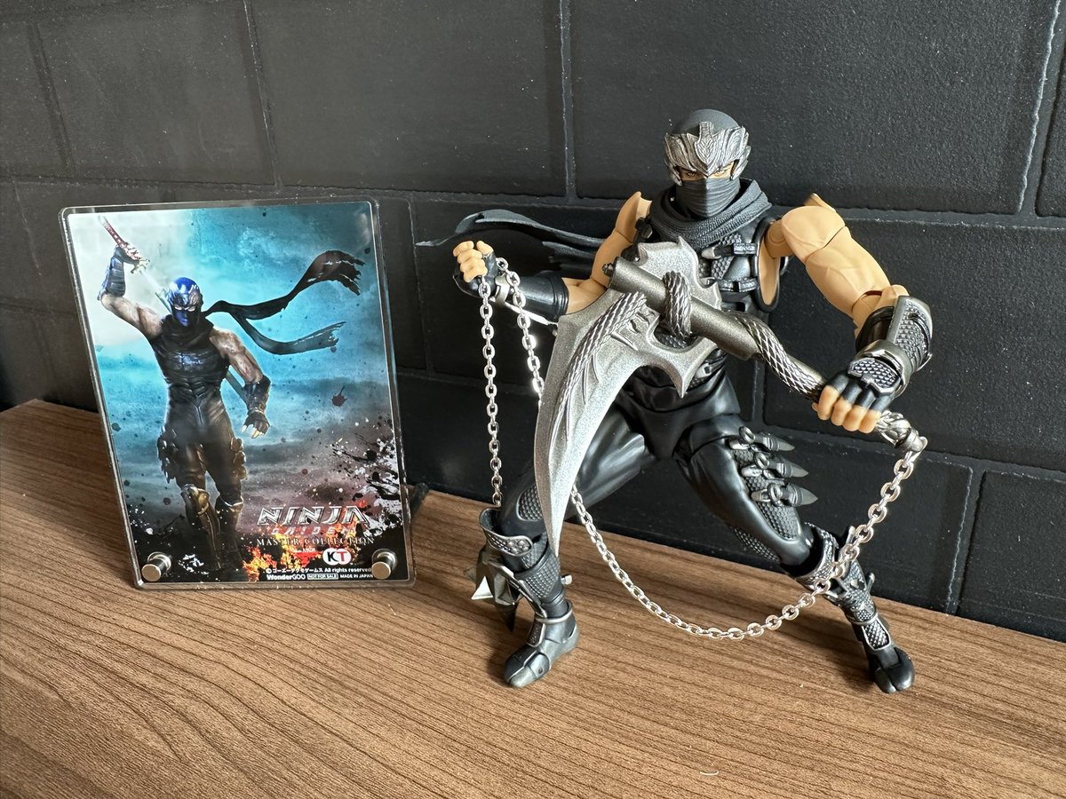 ブサさんフィギュア届きました🥷個人的に爪と鎖鎌がお気に入り