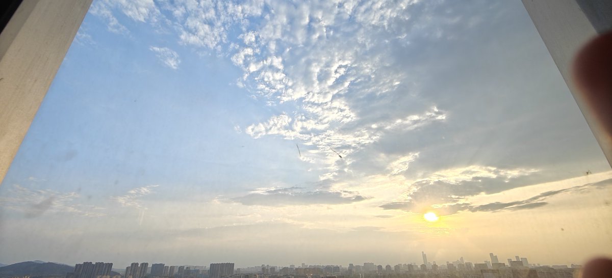 徐州市区服务型肌肉型单男，素质高，无不良嗜好，无异味，无纹身，正儿八经稳稳当当的普通人。鼓楼区，真诚寻找，淫妻，绿帽夫妻，真诚素质保密，以朋友方式相处，不真诚骗子勿扰。