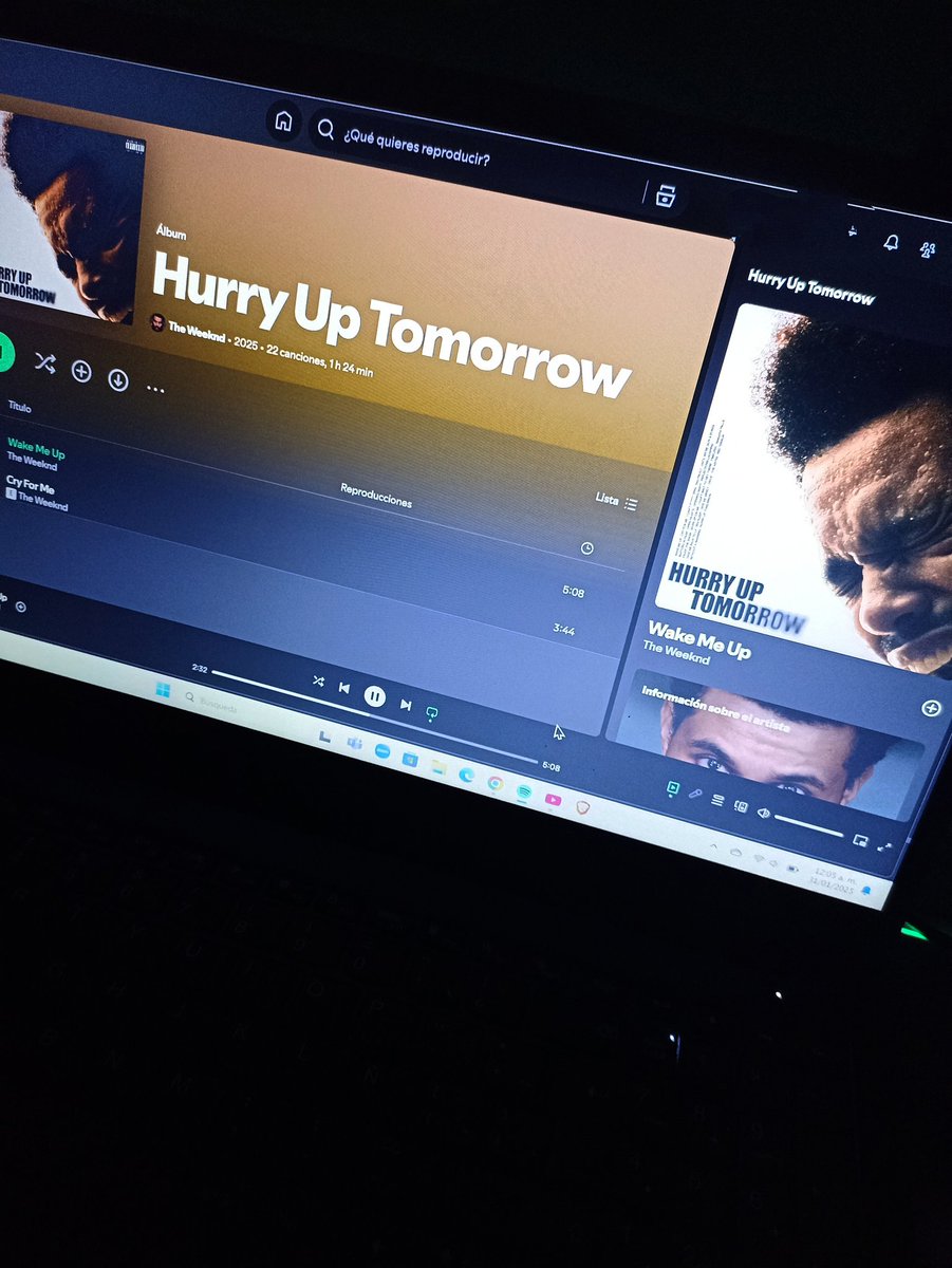 Angy47580285's tweet photo. The Weeknd 🔥✨ https://t.co/jiVDQcaiz0