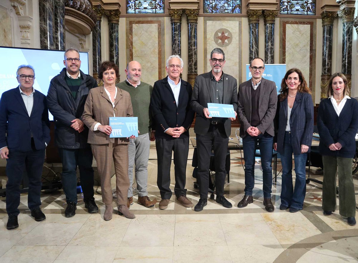 El Consejo Social inicia su actividad anual con el análisis de los presupuestos de 2025, el Plan General y el Decálogo sobre Personas sin Hogar.

Tenéis el resumen y vídeo de la sesión 👇
labur.eus/N57wR
_
#consejosocialdss #personasinhogar #presupuestos2025