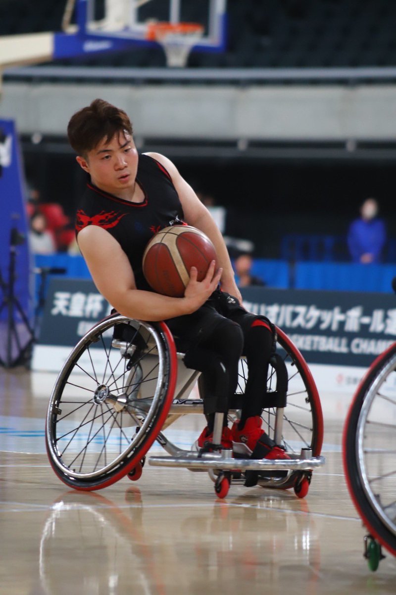 ParaspoDC's tweet photo. 【天皇杯 第50回記念日本車いすバスケットボール選手権大会】
1回戦Bコート 前半終了
フクオカ23-41SAGAMI
SAGAMIが18点リード🔥
#ライジングゼファーフクオカ #SAGAMIFORCE
#天皇杯 #車いすバスケ #PDC #パラスポーツ #バスケ #チャレンジドスポーツ
@suntory_para https://t.co/Ff3NOx9mJD