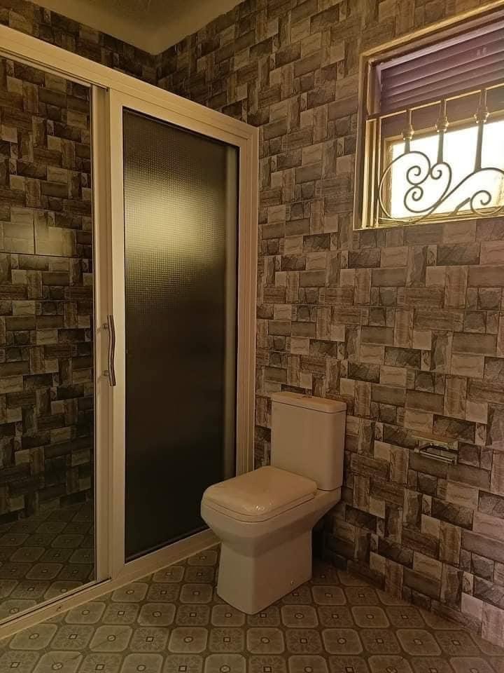 glass_ky's tweet photo. @wekesa_amos Why buy a small one when you can customize your own bathroom. Call +256 758 152393 https://t.co/TqRhc7renE