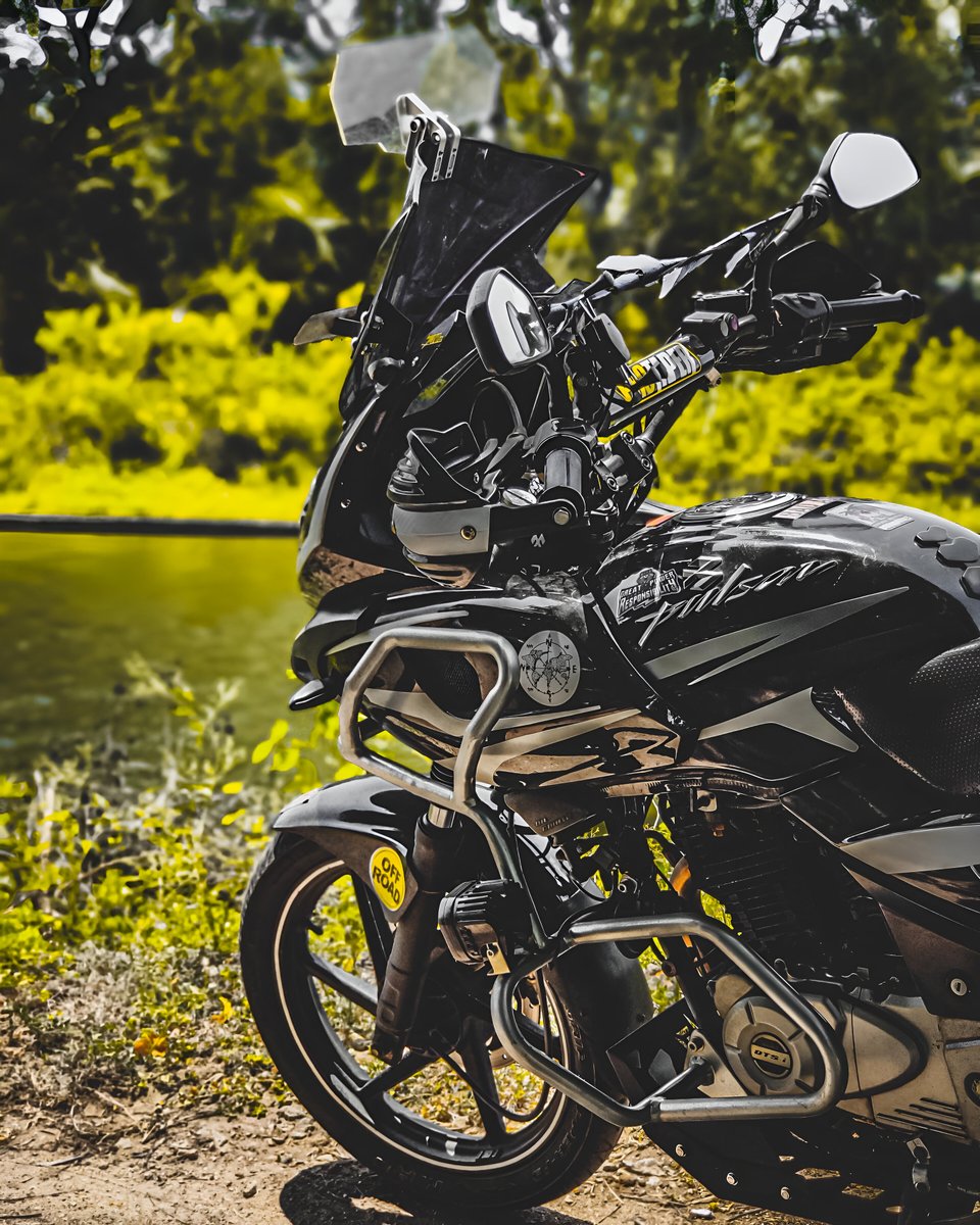 LLUVIATURIZMO's tweet image. 🔥 Upgrade Your Pulsar 220 with LLUVIA’s ADV Guard! 🔥

Give your Bajaj Pulsar 220 the ultimate protection and style boost with LLUVIA’s Premium ADV Guard!

🛒 Order Now 👉 lluvia.in
📸 Shoutout to @mr_machine_maniac 
#LLUVIAIndustries #lluviaturizmo #Pulsar220