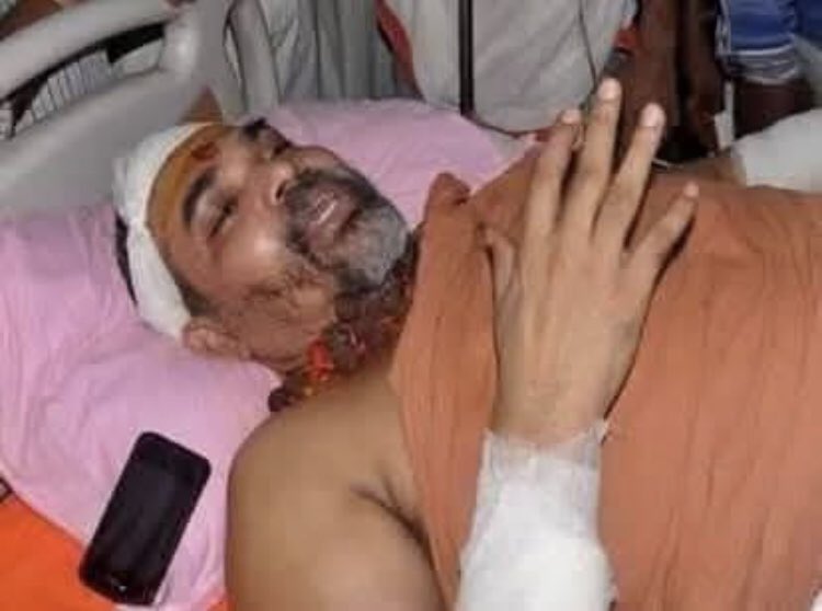 Real__Kaafir's tweet photo. माई डियर उमाशंकर,😤

अखिलेश यादव के राज में पुलिस ने जो कम्बल कुटाई की थी, दरअसल तुम उसी के पात्र हो ढोंगाचार्य,🙂

सम्मान तुम्हे रास आता नहीं,
कांग्रेसी कीड़ा तुम्हारा जाता नहीं..!!
🤧😄😂😂 https://t.co/yu5fp7CbwS