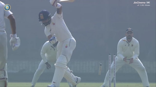 KunjShukla4's tweet photo. Virat Kohli Departs for Just 6 Runs! 🏏💔
by Himanshu Sangwan 
A rare failure for the King! Virat Kohli walks back after scoring just 6 runs. Fans were hoping for a big knock, but cricket is full of surprises! Can the team bounce back from this early setback? 🔥🏆

#ViratKohli #Cricket #KingKohli #MatchDay