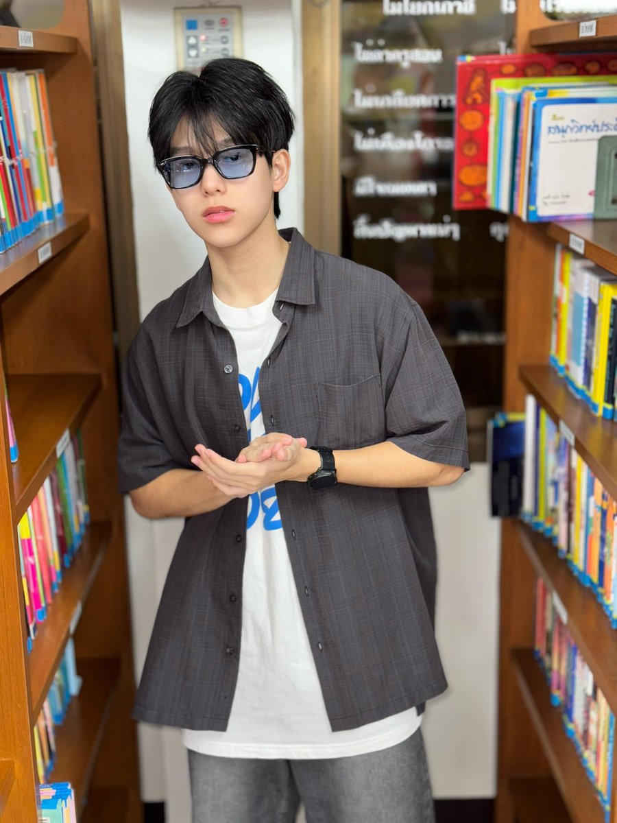 “ กฤษฎิ์ ” School Tour โรงเรียนวัดราชโอรส

#krmjtc

#FridayCollege
#Tia51
