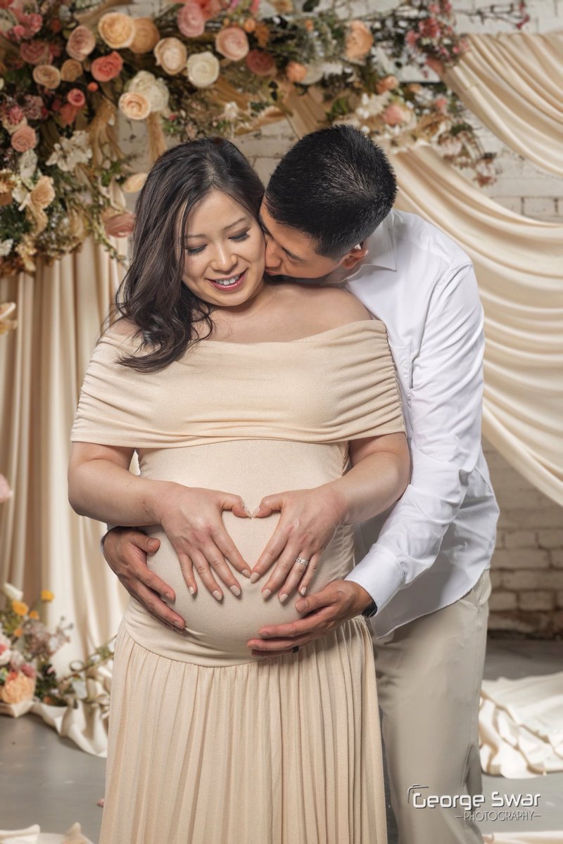 georgeswar's tweet photo. Studio Maternity session https://t.co/EW94ffWxcG