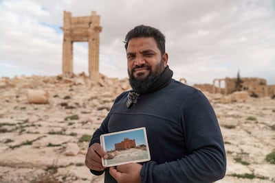 AinSyria's tweet photo. ⭕️ Syrians return to Palmyra amid hopes ancient city can attract tourists once again
ISIS blew up parts of the historic site when they took over the area in 2015
ℹ️ https://t.co/MCDQabRy8M https://t.co/zTYmhGwHHd