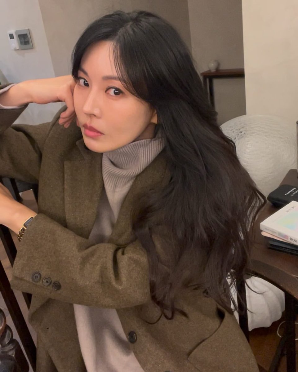 ari___1102's tweet photo. 250131 인스타😻 https://t.co/JWYNneuJRs
