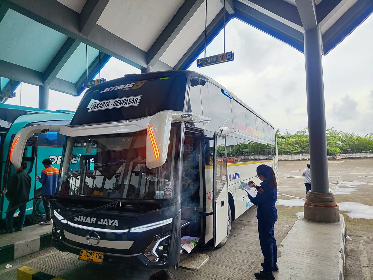 mirzaamranh's tweet photo. Denpasar - Jakarta 30/01/25
Sinar Jaya RM280 Sleeper
(WIB)
11.00 Agen Gatsu
11.30 Ubung
12.15 Mengwi
16.20 Gilimanuk
18.40 Watudodol
05.10 RA 360
09.00 RM Taman Selera
10.45-11.30 Pool Cibitung
12.39 TTPG https://t.co/fYiWuVCZAe