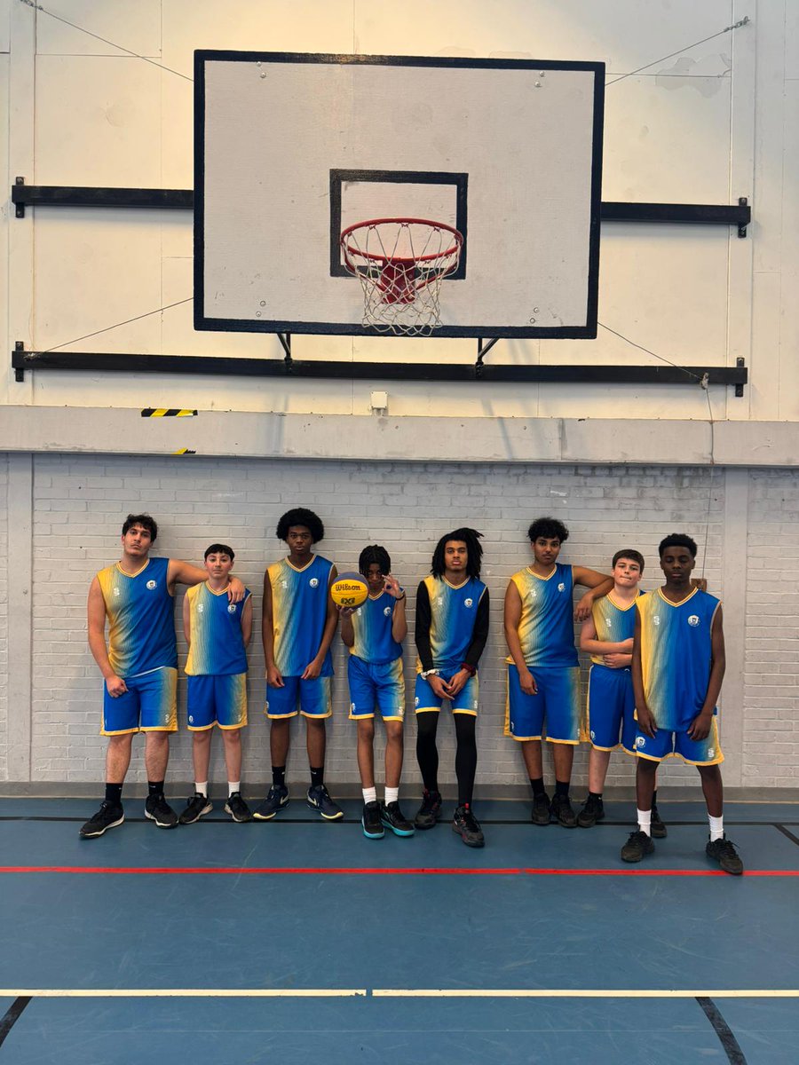 The new basketball kit got its first run out last night, with the year 10 boys managing to get an emphatic 74-40 win 💪🔥

POM- Makaveli 👏 

#WeAreWoodcote #ASPIRE