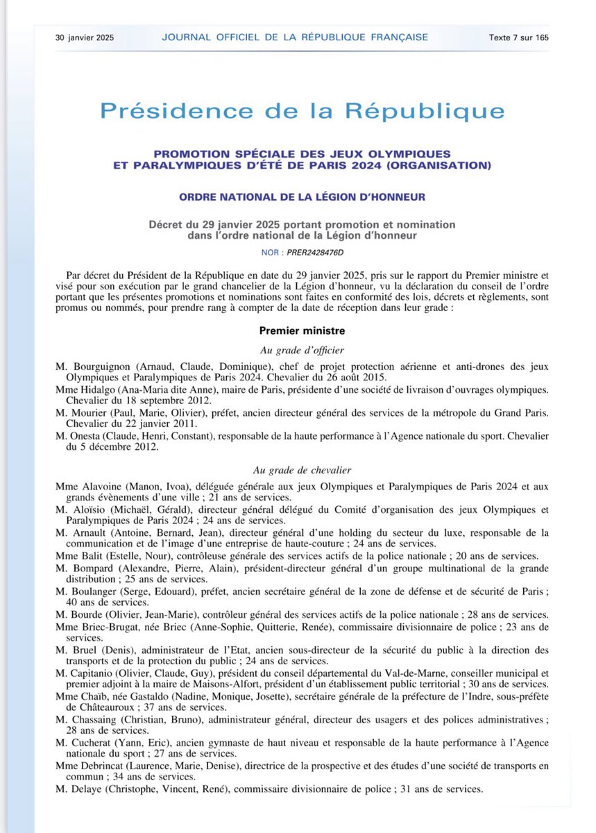 Yann CUCHERAT (@ycucherat) on Twitter photo 🎖️ Quelle belle surprise de découvrir que j’ai été nommé au grade de chevalier de la Légion d’honneur dans la promotion spéciale des Jeux de <a href="/Paris2024/">Paris 2024</a>
Je considère cette distinction avant tout comme un hommage au travail collectif, à l’engagement des équipes qui m’entourent à 🎖️ Quelle belle surprise de découvrir que j’ai été nommé au grade de chevalier de la Légion d’honneur dans la promotion spéciale des Jeux de <a href="/Paris2024/">Paris 2024</a>
Je considère cette distinction avant tout comme un hommage au travail collectif, à l’engagement des équipes qui m’entourent à