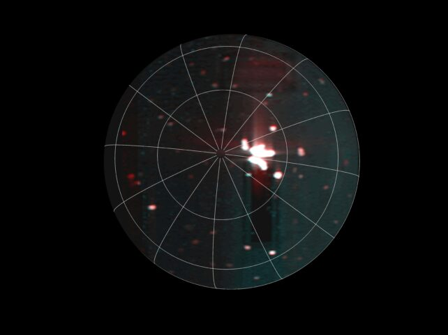 estelsiplanetes's tweet photo. La nau Juno, en òrbita de Júpiter, detecta l'erupció volcànica més potent mai enregistrada dins el sistema solar.
A Io, una lluna joviana torturada amb centenars de volcans actius.
L'erupció captada va emetre 6 cops més energia que totes les plantes de producció de la Terra combinades!
Crèdit: NASA.