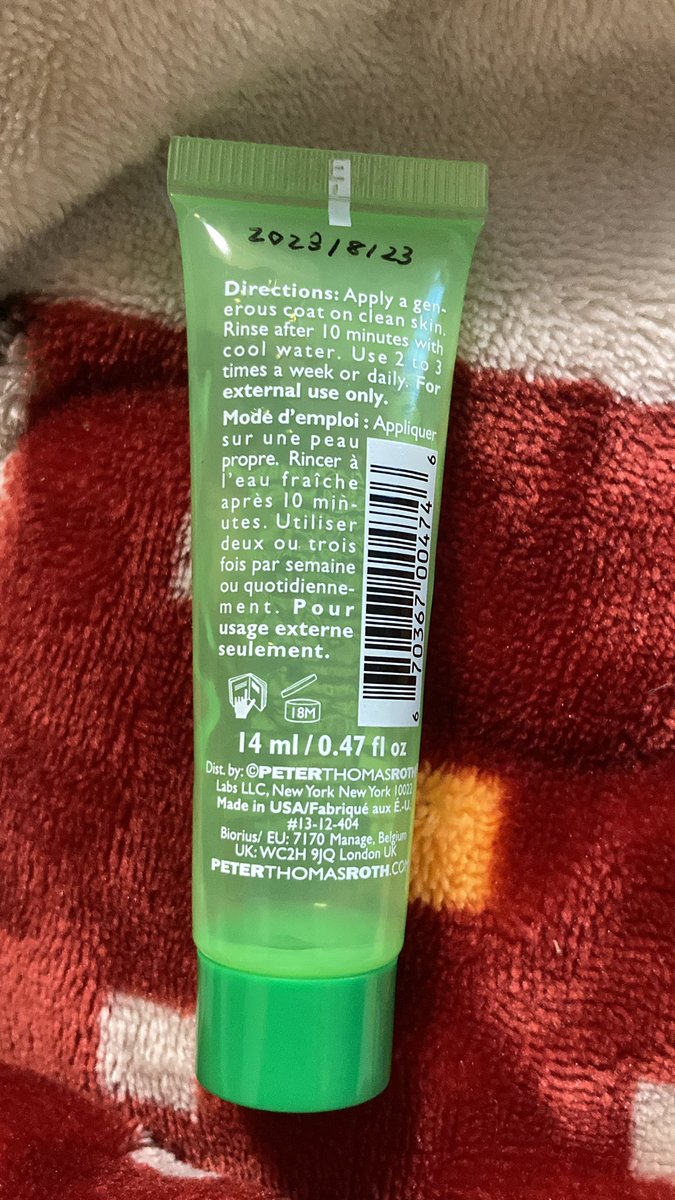 SUayCcjPxcIFdhc's tweet photo. Peter Thomas Roth ピータートーマスロス
キューカンバー ジェルマスク 14ml

キューカンバーってきゅうりやんな？
匂いはきゅうりじゃなかった(笑)
冷却作用があるから？ちょっとヒリヒリした！

#使い切りコスメ　#ルックファンタスティック　#コスメサブスク　#LOOKFANTASTIC #LFBB https://t.co/ROLgwXTeAQ