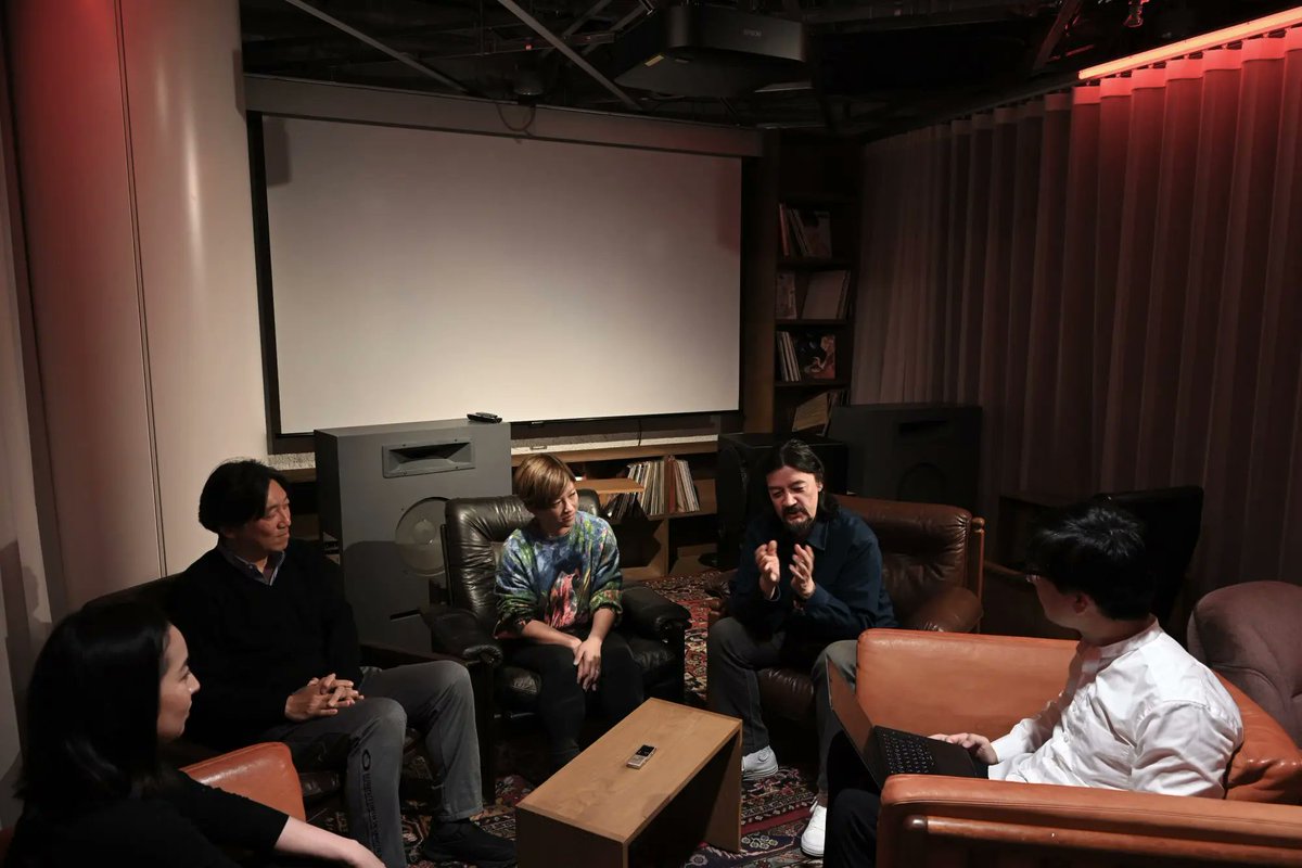 videosalon's tweet image. 日本にフィルムスクールを作るということ
〜日本をドキュメンタリー王国にしたい！ 
DDDD Film School講師陣座談会

井手麻里子（エディター）、浜野高宏（プロデューサー）、山崎エマ（監督）、永野知朗（ディレクター）、金川雄策（スクール代表・司会）（敬称略）

 | VIDEO SALON.web |…