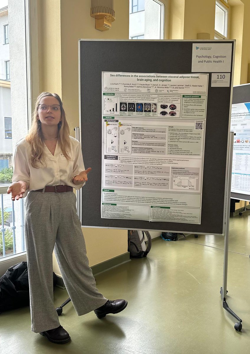 CognNeuroend's tweet image. At yesterday's 18th Leipzig Research Festival for Life Sciences, our 3 doctoral candidates Emily, Kim, and Livia had the chance to share their current research projects & emphasize the need for research on sex, hormones & female (🧠) health. ☀️❤️
