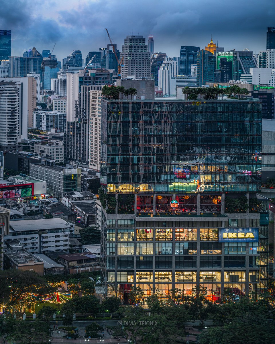dima_trionix's tweet image. The view from Vanilla Sky rooftop bar.
#Bangkok #Thailand #rooftops