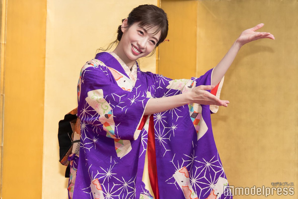 modelpress's tweet photo. 【写真追加📸】ミュージカル
「昭和元禄落語心中」制作発表✨️

山崎育三郎・明日海りお・古川雄大
着物姿で登場👘️

山崎＆古川、年齢巡り言い合い❔️
明日海「いつもこうなる（笑）」

🔻フォトギャラリー
https://t.co/t3c7uy1qpx

#昭和元禄落語心中 #ミュージカル落語心中  @MU_rakugoshinju https://t.co/W3nurTCgEY