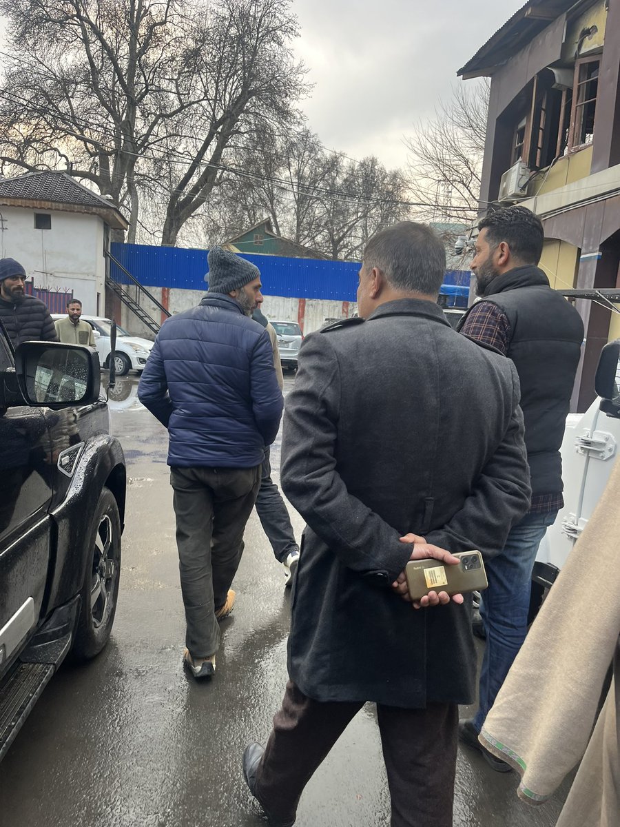 Outside Kothibagh Police Station after securing the release of AIP youth leaders who were detained earlier today while protesting for the release of Hon’ble MP Baramulla, <a href="/errashid11/">Er. Rashid</a> Sahib.