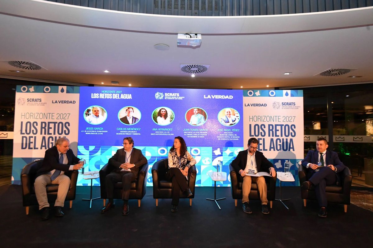 Grupo Hortofrutícola Paloma (@grupo_paloma) on Twitter photo El lunes, tuvo lugar el foro “HORIZONTE 2027: LOS RETOS DEL AGUA”, organizado por <a href="/scrats_regantes/">S.C.R.A.T.S</a> y el diario La Verdad.
Nuestra directora de I+D+i, Ana Hernández participó en la mesa redonda técnica, dando su visión empresarial de la problemática hídrica actual 💧📷 ♻️ El lunes, tuvo lugar el foro “HORIZONTE 2027: LOS RETOS DEL AGUA”, organizado por <a href="/scrats_regantes/">S.C.R.A.T.S</a> y el diario La Verdad.
Nuestra directora de I+D+i, Ana Hernández participó en la mesa redonda técnica, dando su visión empresarial de la problemática hídrica actual 💧📷 ♻️
