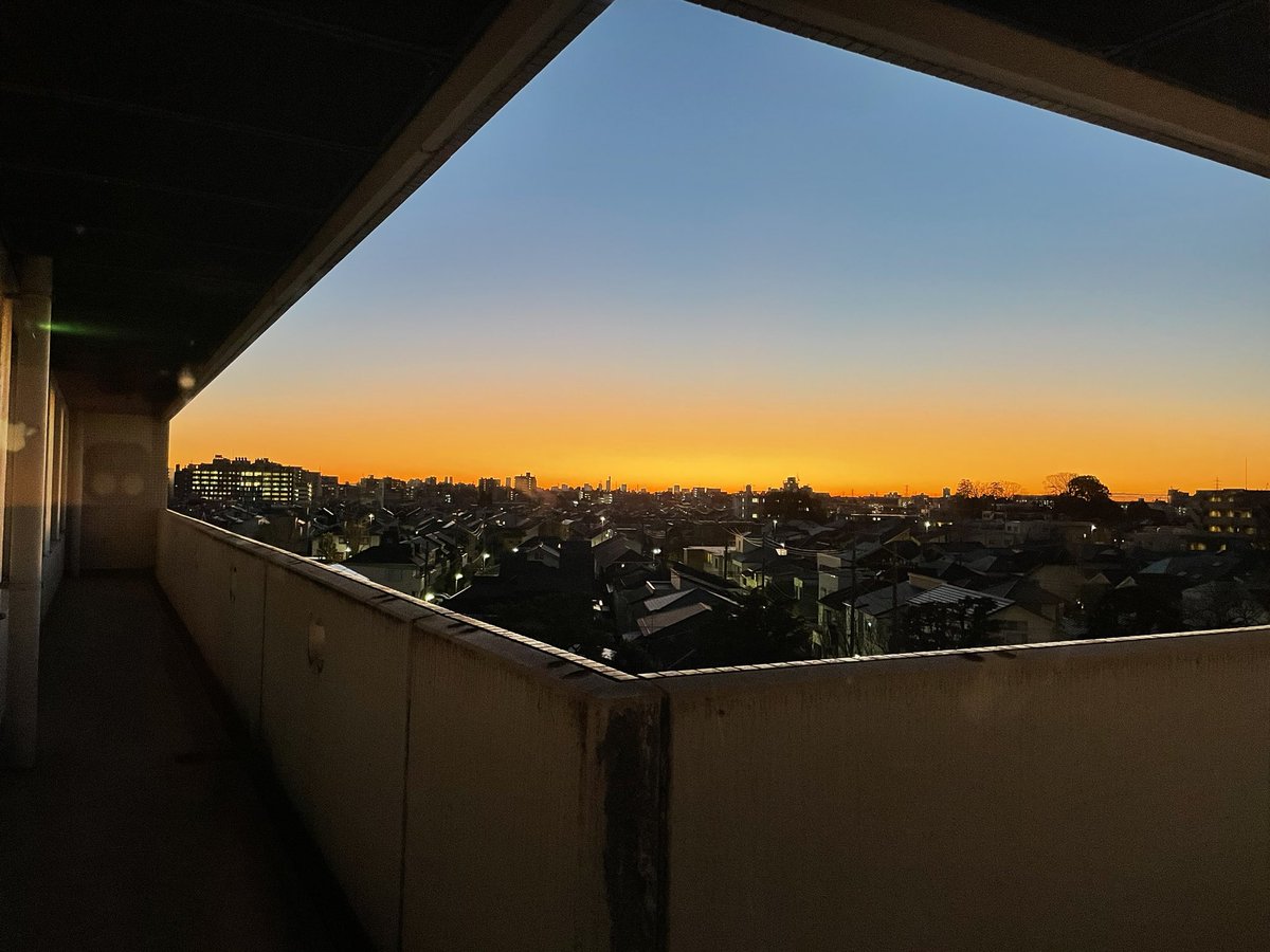 お久しぶりでございます
🏥からの朝焼け
素敵😻