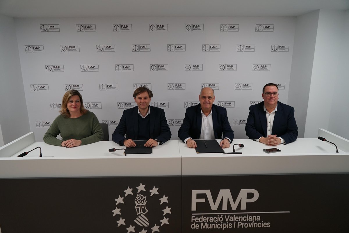 Aquesta setmana, Jaume Ferriol i Neus Serra, president i secretària general de la #FELIB, s'han desplaçat a València per formalitzar amb la #FVMP un conveni per canalitzarles les ajudes de Balears per als municipis de la Comunitat Valenciana devastats per les riuades d'octubre.