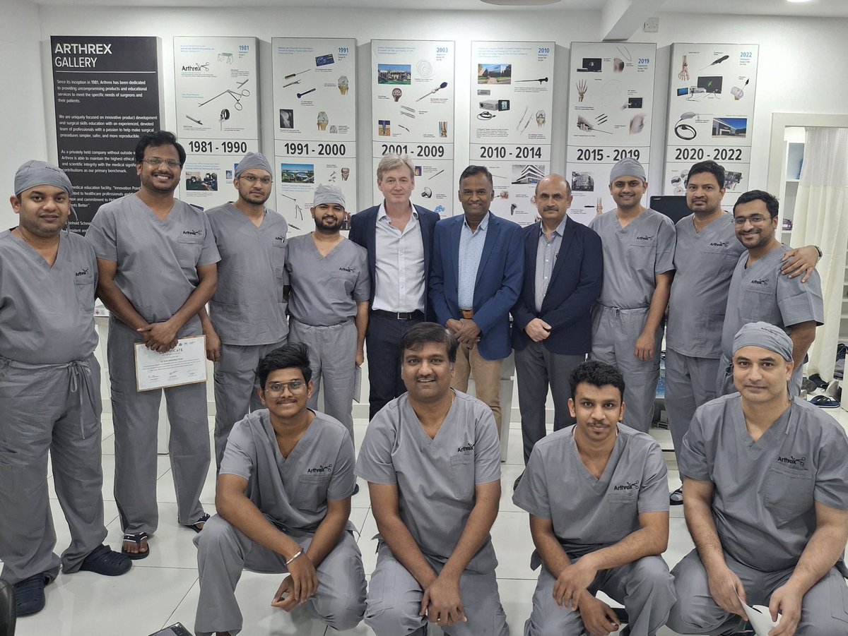 _RamChidambaram's tweet image. Day 2 of Chennai Elbow Course conducted at Arthrex Cadaveric Lab, Bangalore.
My friends Lee @Gnomelover1970 , Nandhan and I had a fantastic time imparting knowledge on surgical approaches and arthroscopy of the elbow!!
