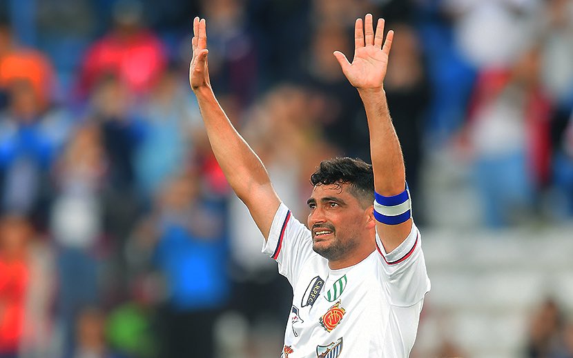 “El año pasado me propuse terminar el liceo. Di 2 materias de 5to. Este año estoy en el Crandon por semestre. Creo que es muy importante para mí y mi familia terminar el estudio secundario”. 

Chory Castro en #Minuto1

💻 youtube.com/live/fMDKjmEty…