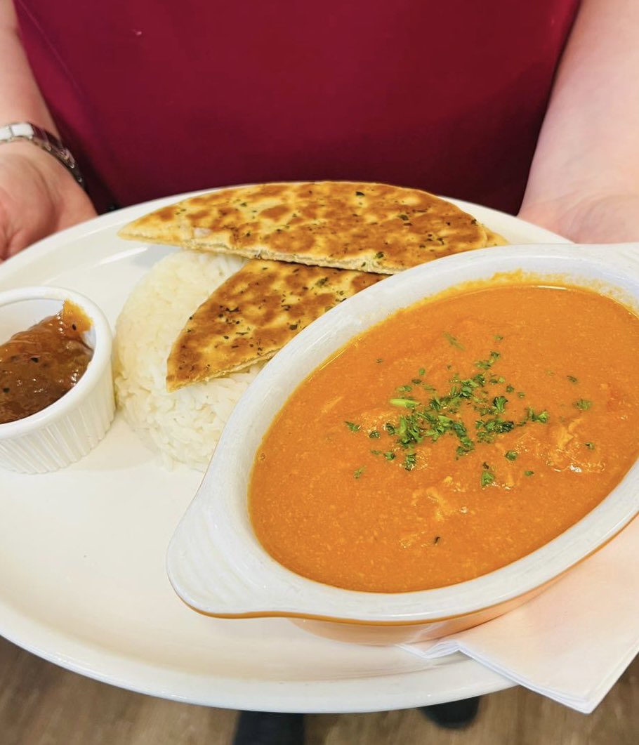 For the next month, all our daily specials will be the same at our 8* Restaurants 😆
Friday is Chicken Curry served with Naan bread 🍛 
Look delicious! 

*please note special is not available at Kinross or Linlithgow Restaurant 

#caulders #homemadecurry #homemade #restaurant