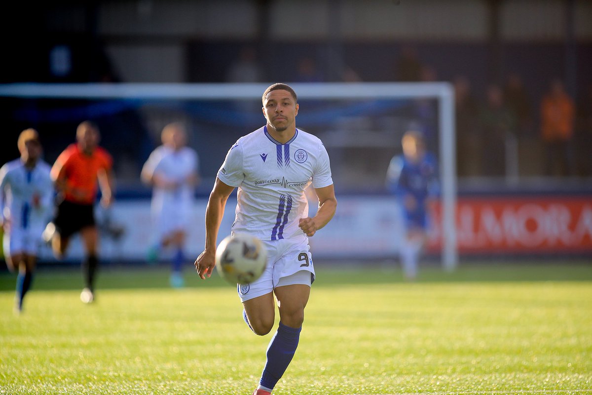 Queen of the South tweet media