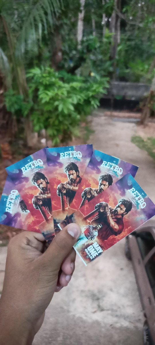 AKSFWA1's tweet photo. #Retro Promotions Team @singathalaiva 🔥👌

@Suriya_offl @rajsekarpandian 
@2D_ENTPVTLTD @karthiksubbaraj https://t.co/RlrNQb8yTX