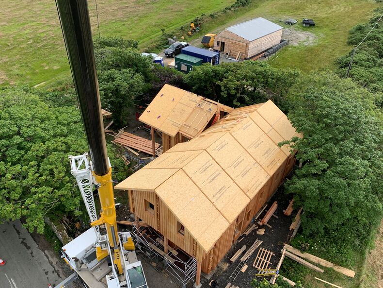 #CaseStudy ~ In today's blog, we talk to the team at <a href="/MAKARhomes/">MAKAR</a> and explore the use of our SterlingOSB Zero panels in their innovative, net zero ecological buildings.

Read more 🔗pulse.ly/mdob3zin5l

#passivhaus #ecobuild