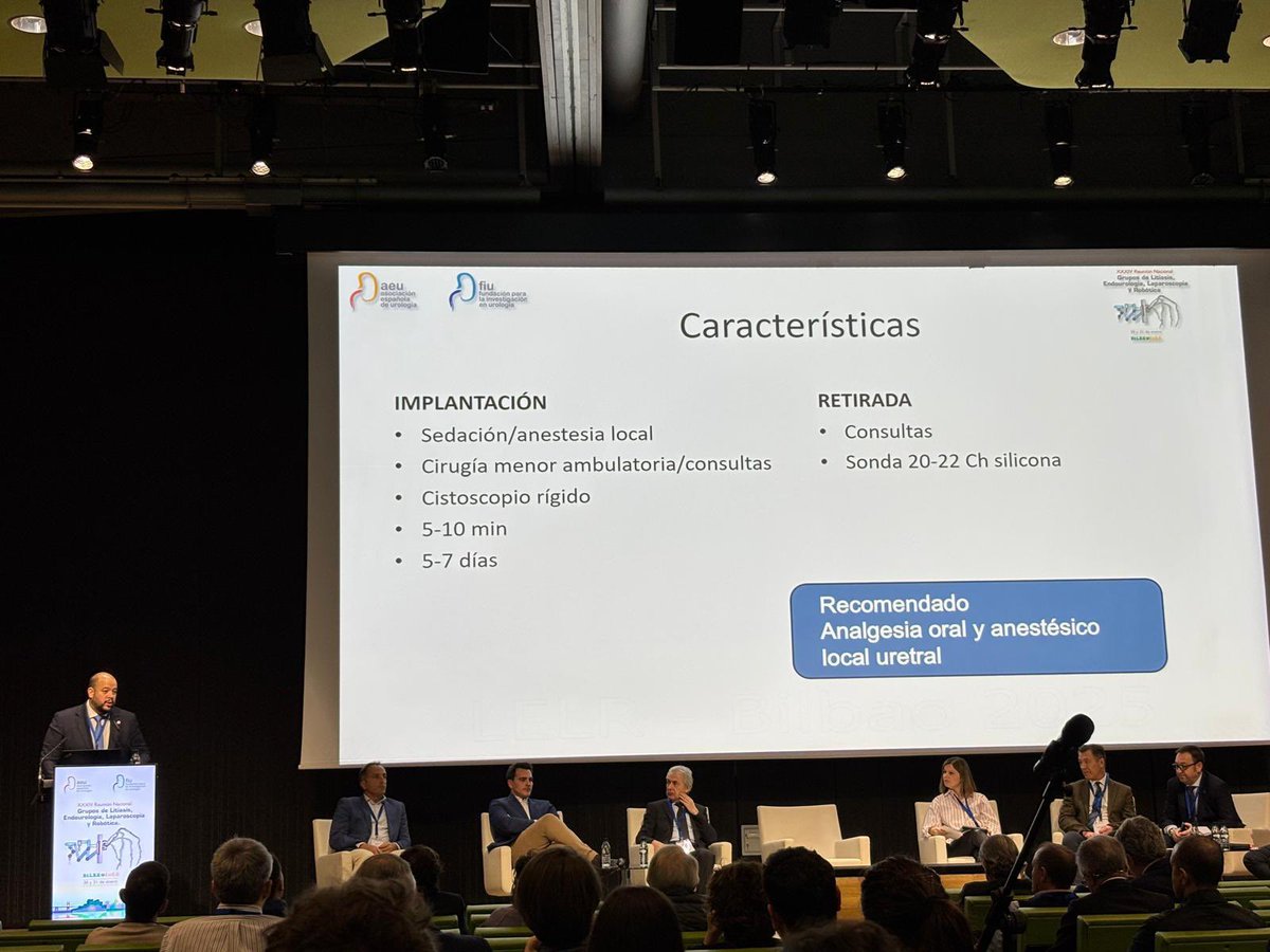 2º día de #LELR25 hoy el Dr Mora da una charla magistral sobre el iTind, una nueva tecnología para el tratamiento de la HBP