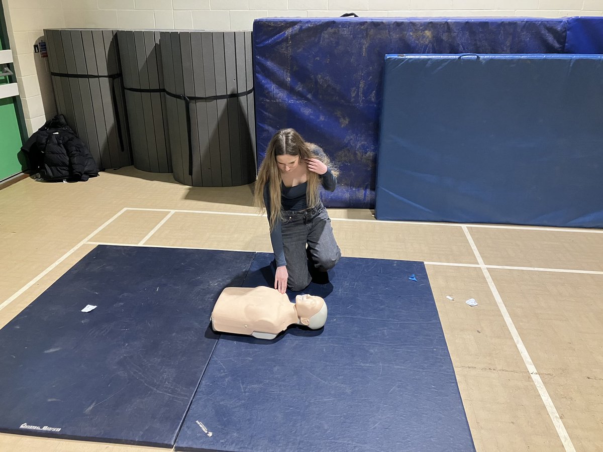 KES Academy (@kesacademy) on Twitter photo Thanks to <a href="/stjohnambulance/">St John Ambulance England</a> for coming in and delivering a CPR first aid course for our year 12 level 3 pupils
Part of the course is understanding and administering first aid ⛑️
#savinglifes Thanks to <a href="/stjohnambulance/">St John Ambulance England</a> for coming in and delivering a CPR first aid course for our year 12 level 3 pupils
Part of the course is understanding and administering first aid ⛑️
#savinglifes
